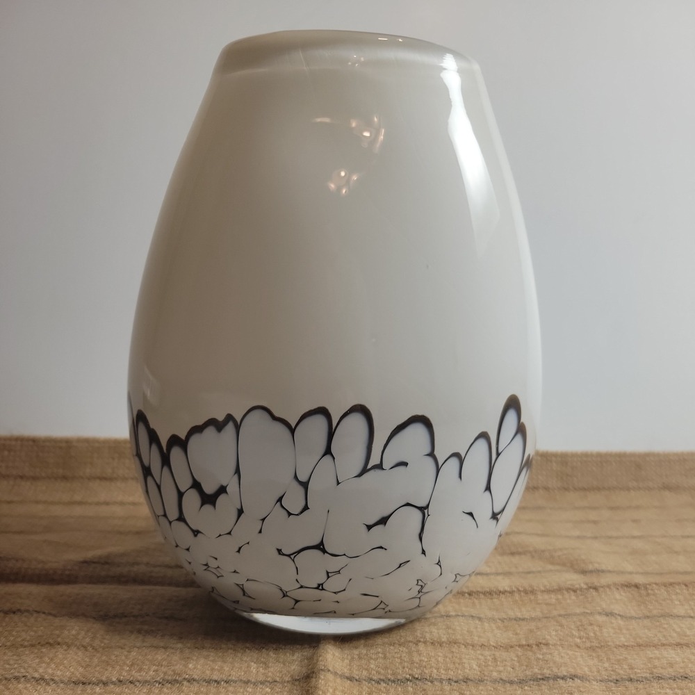 BEAUTIFUL White Beige & Brown Abstract Design Art Glass Hand Blown Vase 7.5"H